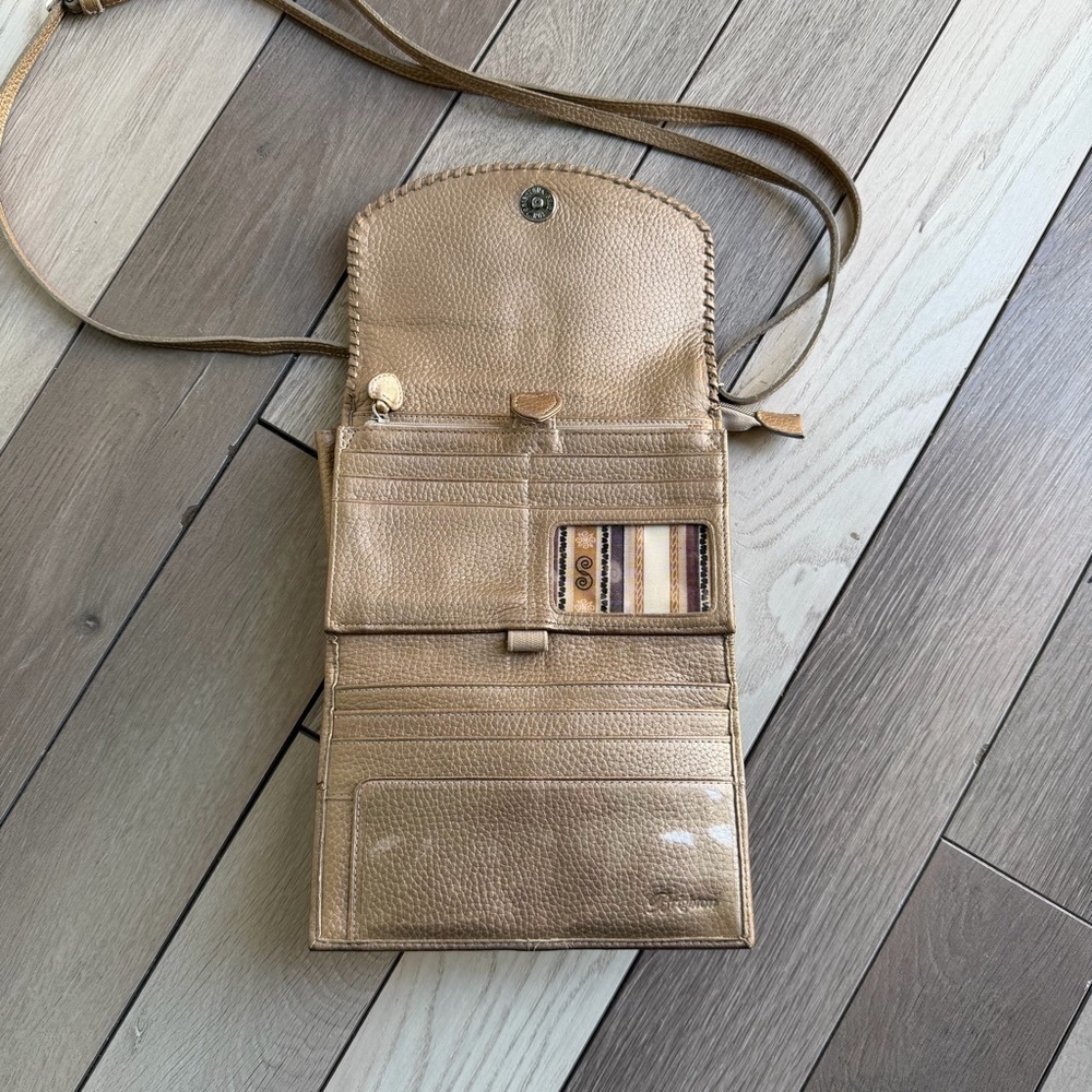 Brighton Gold Pebble Leather Bifold Organizer Crossbody - Picture 7 of 11